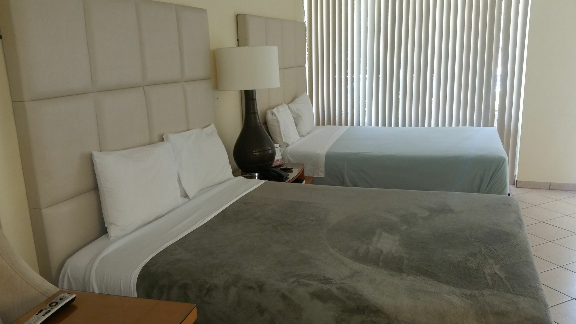 פורט לודרדייל Ocean Mile Hotel מראה חיצוני תמונה